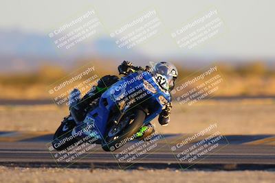 media/Jan-21-2023-CVMA (Sat) [[b9eef8ba1f]]/Race 13 500 Supersport-350 Supersport/